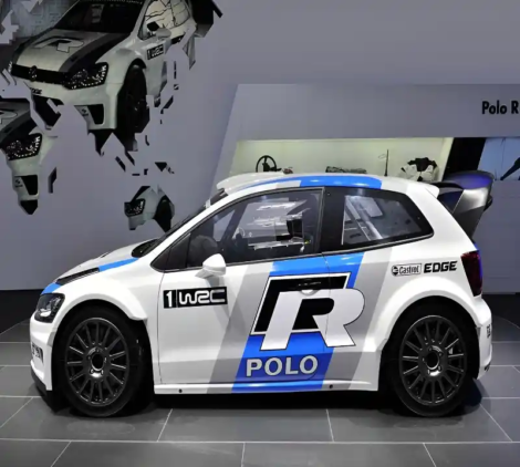 Custom Vehicle Printing for commercial trucks and vans in Muscat Oman